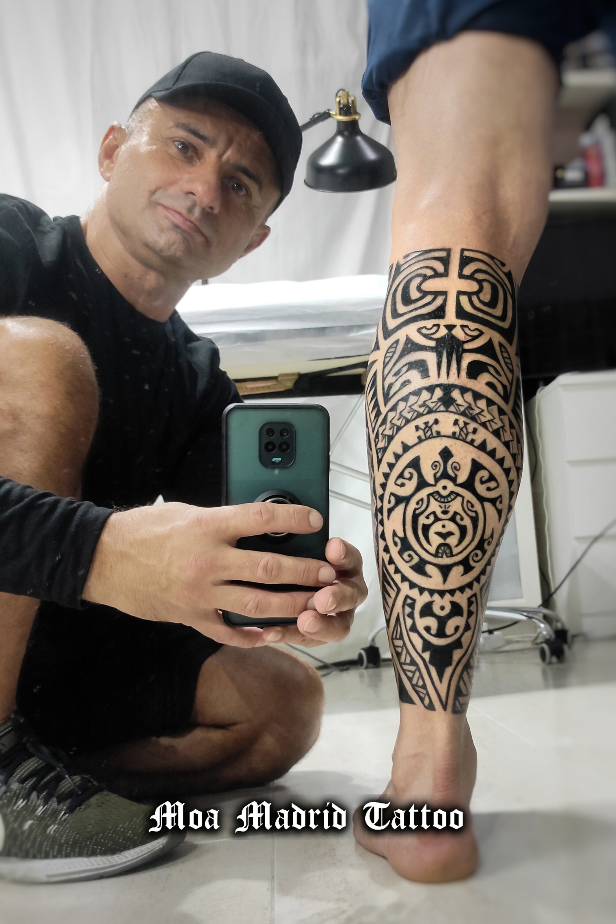 Tatuaje maorí de tortuga a gemelo